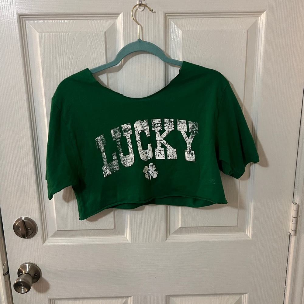 Cropped tee
